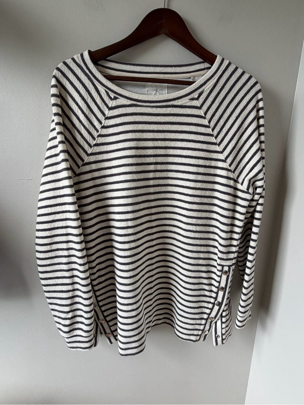 Lou & Grey | Striped Button Side Pullover | Gray Cream | M - Picture 2 of 9
